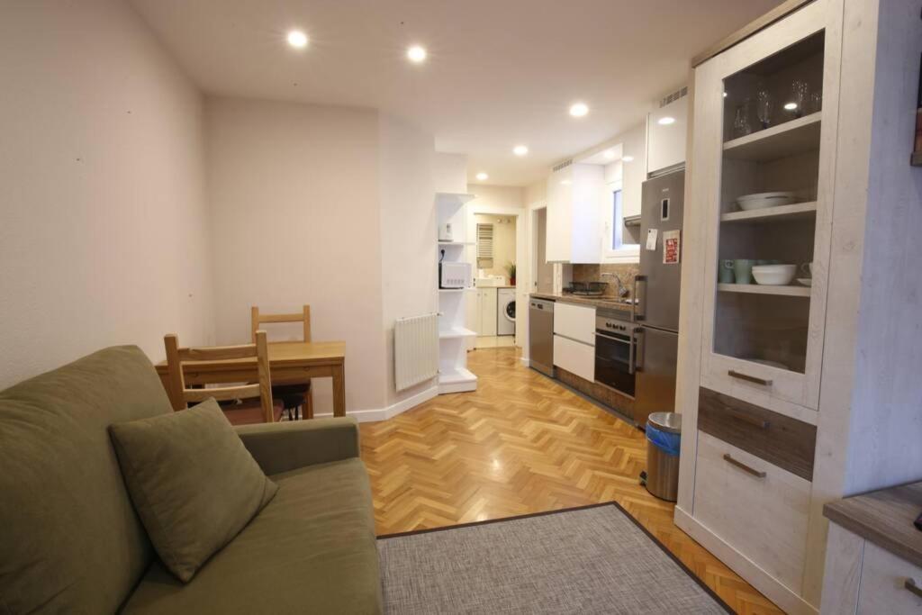 Apartamento Oviedo Las Palomas Экстерьер фото